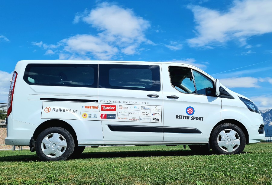 Vereinsbusse strahlen in neuem Look!